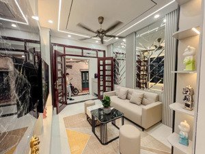 giá cực tốt minh khai nhà mới thang máy, ngõ nông, sổ đỏ đẹp 50m. giảm sâu cho khách thiện chí.