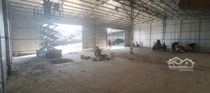 cho thuê 280m2 kho xưởng, kiot chợ đầu mối phía nam thanh oai: xuất vat, xe công vào, mới 100%
