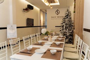 bán nhà 4 tầng view biển đường nguyễn đình chiểu đang cho thuê 30 tr / tháng với 7 pn ,8wc