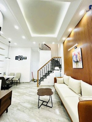 nhà mới xây 4 tầng (5x6m), hẻm 154 âu dương lân, cách hẻm ô tô 15m, p.3, q.8