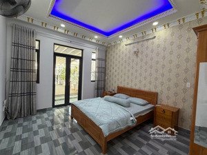 bán nhà, dt (5x15m), 3 tầng, mặt tiền kinh doanh, đường số 14,lê văn quới, ngã tư 4 xã, nhỉnh 5 tỷ.