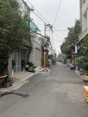 nhà hẻm nhựa 7m, 275m2, 7.2m x 39m, cách vincom nam long trần trọng cung 500m, 17.9 tỷ, còn tl