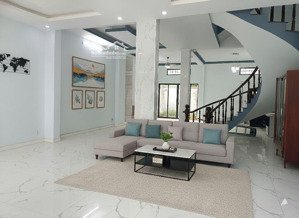 nhà đẹp to kdc cao cấp, bình hưng nhỉnh 13 tỷ. 7 x 20. đh kt, đh v hiến, trường qt aes, bx q8.hxh