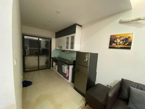 chính chủ cho thuê nhà chung cư 2 ngủ, 2 wc