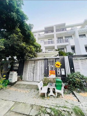 bán nhà kdc đại phúc, phạm hùng,bình chánh , 130m2(5x26) , 4 tầng , chỉ 13,4 tỷ , nhà mới ở ngay