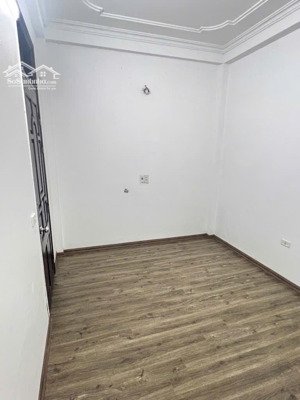 bán nhà 5t ngũ hiệp dt:38m2 ngõ nông đẹp giá 4.95 tỷ