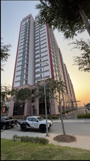 chủ nhà cần tiền bán gấp căn 120m2 toà k5 tầng cao, siêu hiếm