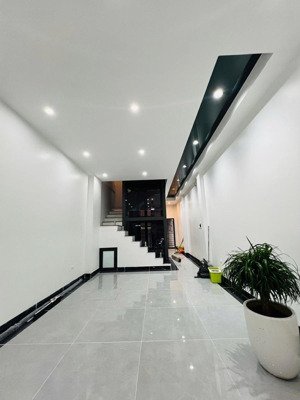 cực hiếm - phân lô cán bộ - 2 ô tô tránh - 6 tầng thang máy - gara - view hồ - đón đầu quy hoạch
