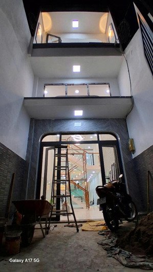 bán nhà mới tinh khôi chỉ hơn 4 tỷ, dtsd 112m2, cách 1 căn ra minh phụng - bến phú lâm