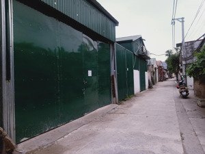 cho thuê xưởng ở 129 phố đại linh