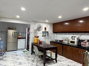 nhà đẹp đón tết , mới ở ngay , nguyễn thị tần , p2 , quận 8 , 35m2 , 2pn, 2wc , 4.2 tỷ tl