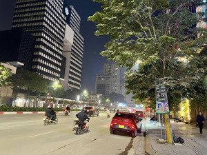 bán nhà mp nguyễn chí thanh đống đa dt 112m x 8t x mt 5m giá 68 tỷ có thương lượng