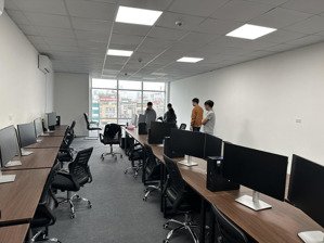 chính chủ cho thuê sàn văn phòng 110m vuông tại trung tâm quận cầu giấy, giá 13,5 triệu