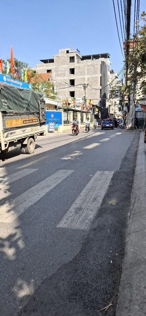 bán đất tặng nhà c4 mặt đường cầu noi, cổ nhuế 77m2