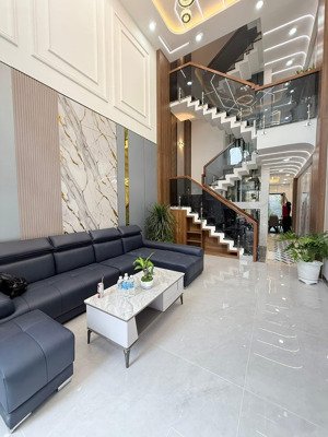 bình tân sát vách q6 65 m 5 tầng 4 x 17 m giá 8 tỏi hơn xíu xíu hẻm 6 m mô tả 5 tầ