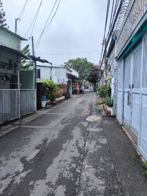 bán dãy trọ 1/ đs8, phường linh xuân, thủ đức, hồ chí minh, 90m2, ngang 5m, giá tốt