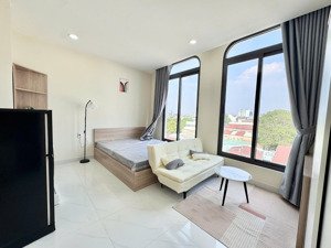 căn hộ tách bếp cửa sổ lớn cực thoáng, gần ngã tư hàng xanh, chợ bà chiểu- chu văn an - bình thạnh