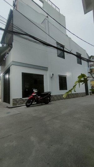 bán nhà, hẻm ô tô, 44m² gần đường cách mạng tháng 8, giá 7 tỷ 4 tl