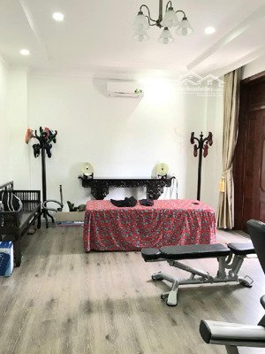 cần bán biệt thự phố mt góc 3 mặt - 4 tầng 7.5m x 14m - khu sân bay tsn - 65,143 tr/th - chỉ 38 tỷ