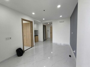 chung cư mới nhận, chưa ở, có thể dọn vào ở ngay