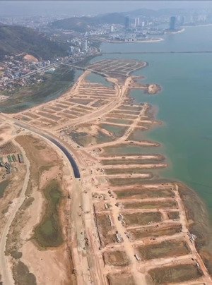 cần tiền bán 150m2 trục chính đường hồng phong(bến đò), phường hà an, tỉnh quảng ninh. dt 150m2