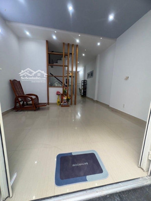 bán gấp nhà 63m, 4,5x14 giá 7,x tỷ, thông hxh, bùi thị xuân