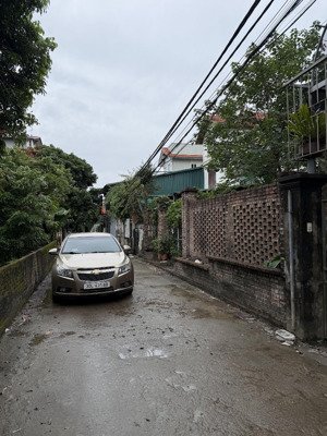 200m2 đất lô góc mặt tiền 10m sđcc đường thông xe 16c tại phường long biên tp hà nội giá 85tr/m2