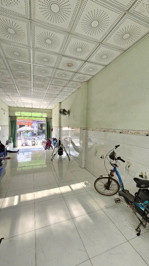 bán nhà riêng mặt tiền, 1 trệt 2lầu tại hà huy giáp quận 12, giá 13 tỷ, 100m2, 5pn, 6wc, 3 tầng