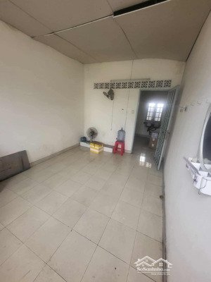 mặt tiền lạc long quân q11 38m 3 tầng vỉa hè kd gần cv đầm sen - giá tốt 5 tỷ