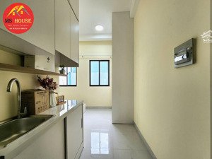 studio full nội thất - thang máy - cửa sổ trời - gần ga t3 - etown