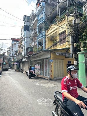 bán nhà khuất duy tiến - oto dân xây 6 tầng - 8,3 tỷ