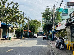 nhà 2 lầu mặt tiền đường 4 phước bình - đỗ xuân hợp - kế global city - kdc gia hoà - giá: 10 tỷ