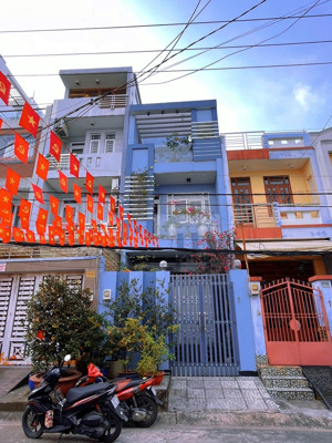 nhà đẹp 2 tầng đối diện mega bình phú - 56m2 (4m x 14m) - 9,x tỷ