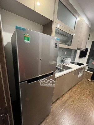 em cần cho thuê quỹ căn westpoint giá tốt - full nội thất cao cấp . lh em 