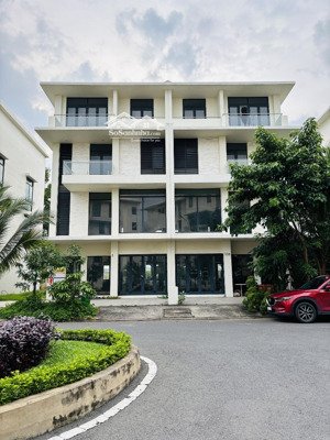 cho thuê bt 321m2 sàn tiện vừa ở vừa kd