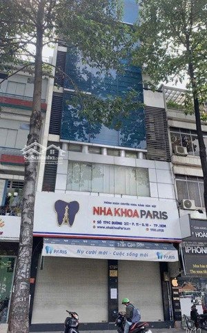 cho thuê nhà 179 đường 3/2, quận 10. dt: 8x8m - 5 tầng thang máy. giá 65tr/tháng lh sơn