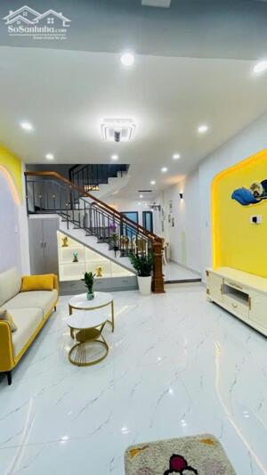 Nhà Tân Phú giáp Tân Bình đường Tân Kỳ Tân Quý nở Hậu 6m7 x 11m6 sổ hồng riêng chỉ 5 tỷ 68