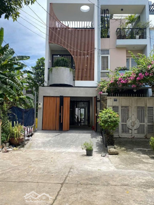 nhà đẹp mới full nội thất - 4x20.2m - ngay đầu tên lửa kinh dương vuong- đường 10m - không lộ giới