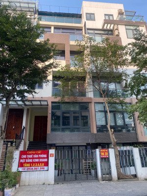 cho thuê tầng 3,4,5,6 nhà liền kề 24tt01 giá chỉ từ 10 triệu/tháng lh 