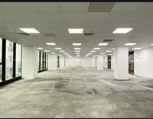 cho thuê văn phòng tại toà hạng a 136 hồ tùng mậu, giá thỏa thuận 350m2 (120m2 & 230m2), thuê riêng