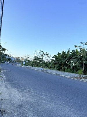 bán đất mt7m5 gần tôn đản thông trường chinh chỉ 3ty790 bằng đất kiệt