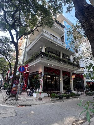 siêu phẩm mbkd phố khâm thiên, dt 210m2 x 2.5 tầng. thông sàn, mặt tiền:6m giá thuê hạt rẻ