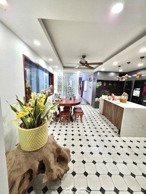 mặt tiền thụt - trần quốc tuấn - biệt thự 4 tầng - giáp phạm văn đồng - 160m2 - gần sân bay