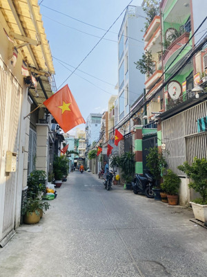 cần bán nhà đẹp đón xuân - âu dương lân - quận 8 - nhỉnh 4tỷ