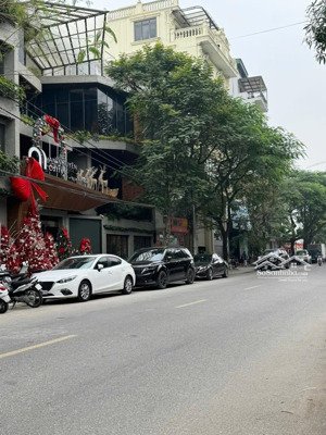 bán nhà 7 tầng mặt phố trạm, long biên. vị trí vip. giá 50,5 tỷ. lh 