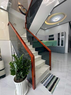 BÁN NHANH NHÀ LONG KHÊ, CẤN ĐƯỚC, LONG AN 1T2L 80M2, SHR, 3 TỶ 200TR