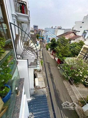 siêu phẩm căn góc sát mặt tiền, ô tô vào nhà chỉ nhỉnh 11tỷđ