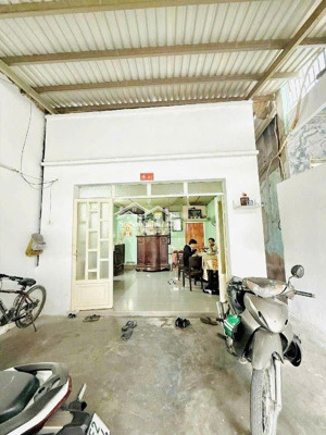 nhà chính chủ đường phạm hùng- 183m2 - ngay cầu nguyễn tri phương