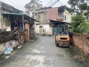 nằm giữa ba đại đô thị lớn: học viện nông nghiệp 31ha trâu quỳ - ocean park 1 và ecopark