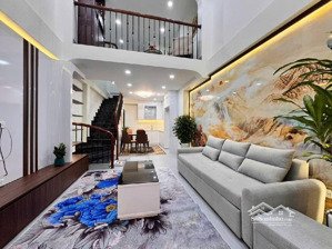 9.x tỷ sở hữu nhà lạc long quân,3p ra hồ,dt 40m2 ,5 tầng, full nội thất xịn xò đón tết ngay